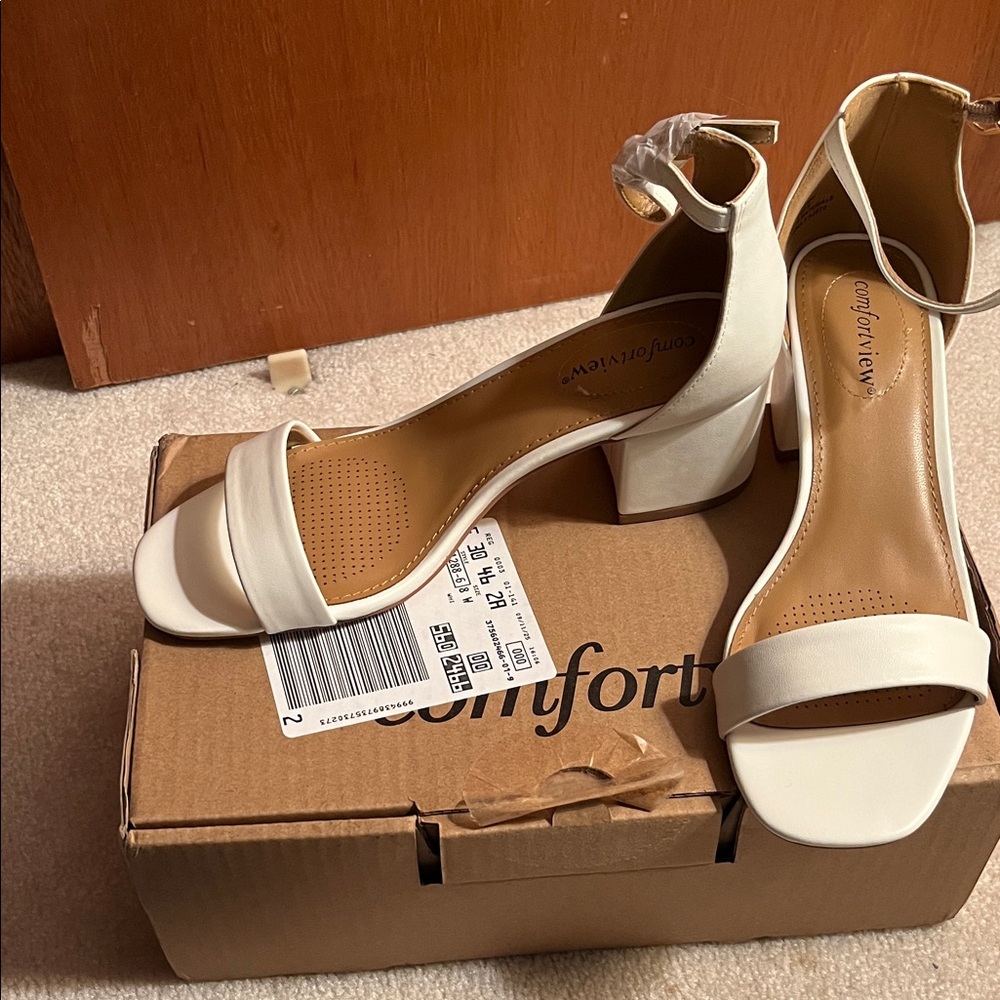 Nib Comfortview Women's white Heeled Sandals